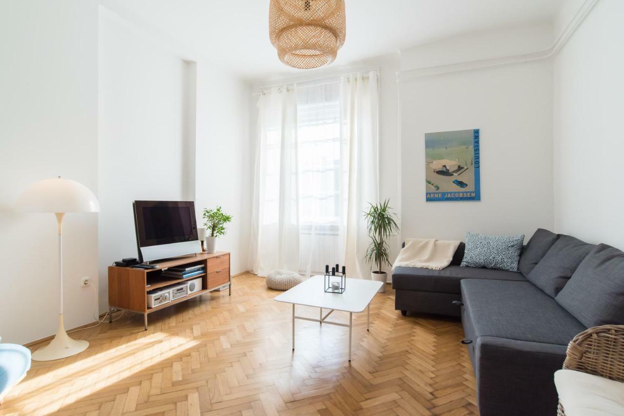 Apartmán Klauzal W/3 Bedrooms, French Balcony
