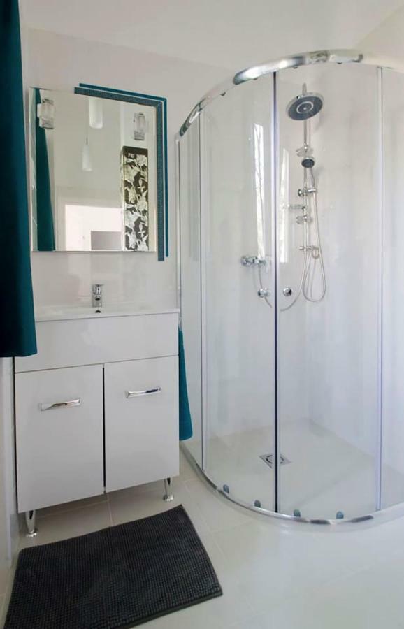 Apartment Karinflats - Hugo Apt.