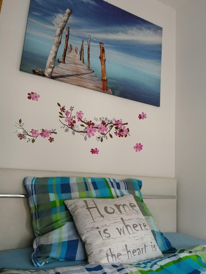 Apartament 1,5 Szobas Lakas Terasszal,koezel A Szechenyi Fuerdohoez
