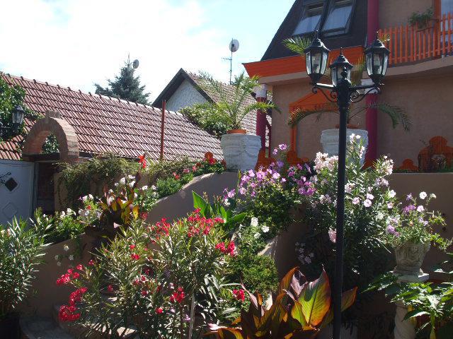 Attila Hotel 2*