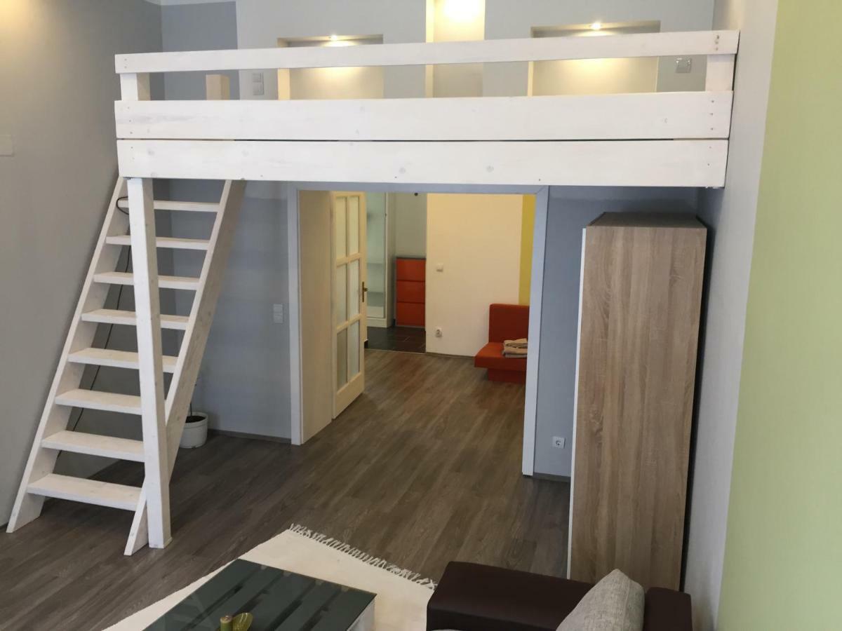 Appartamento Nefelejcs Utca 9 Budapest
