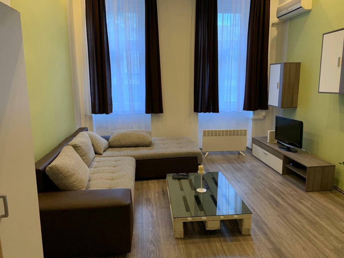 Appartement Nefelejcs Utca 9 *