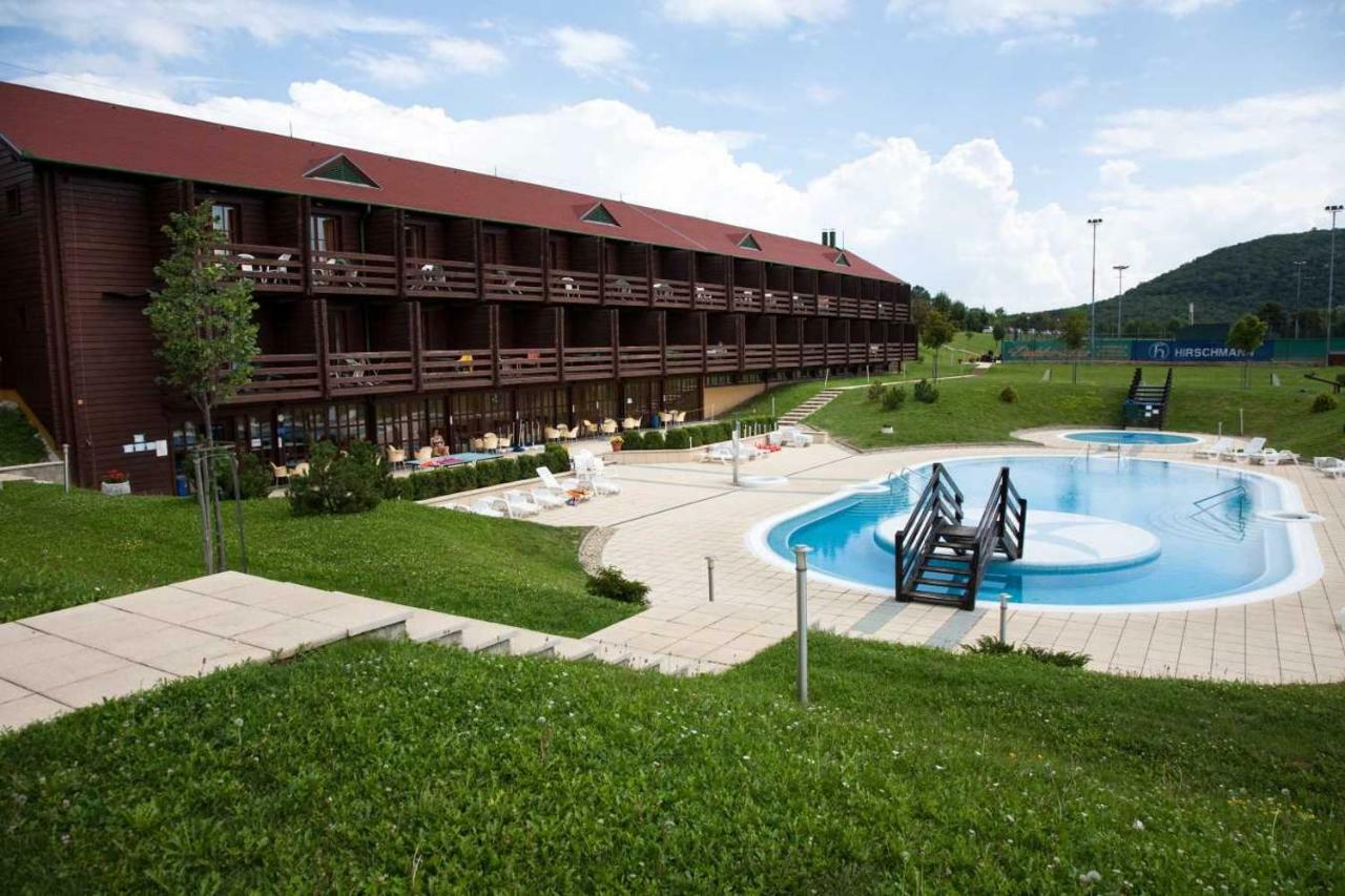 409 Szaunas Fahaz Apartmán Budapešť