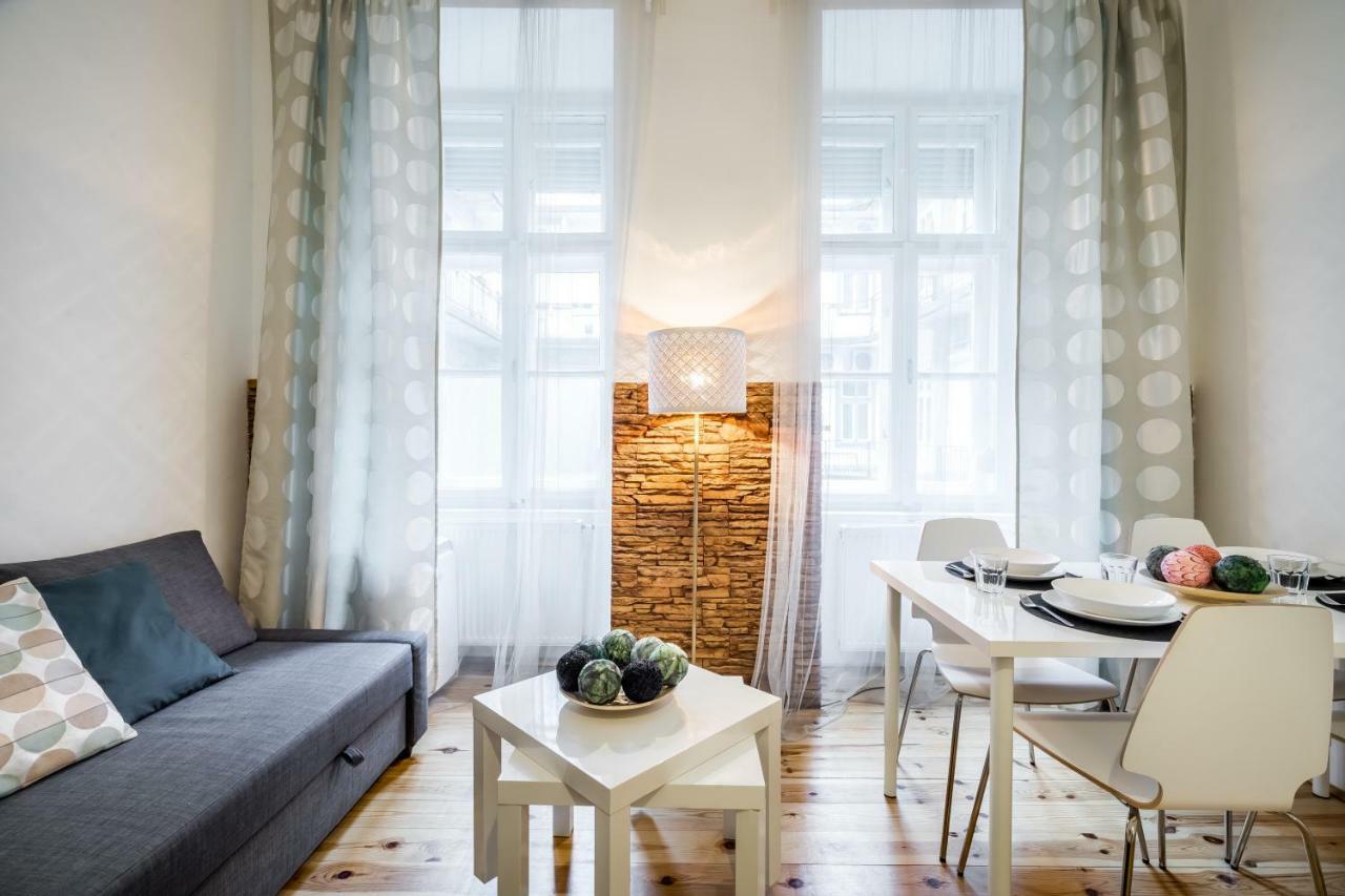 Bpr Bright Sapphire Budapest