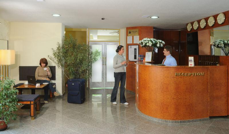 Panda Hotel