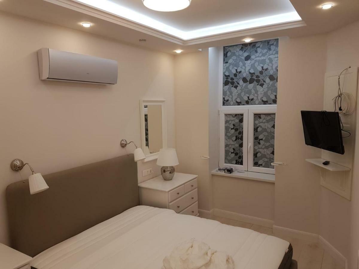 Panni Luxury Next To Gozsdu Garden *