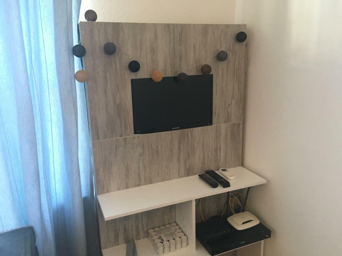 Downtown Island Apartman