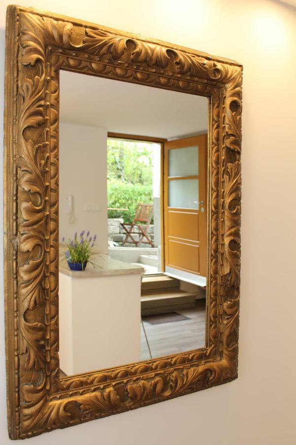 Budasmile At Buda Castle - Aircon & Free Parking Apartmán *