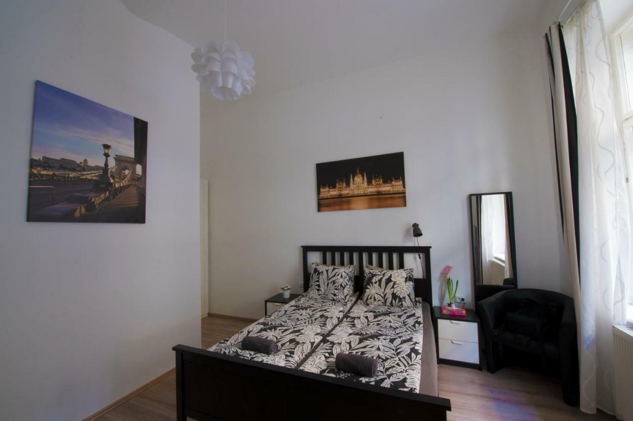 No. 11 With 2 Bathrooms Next To Railway Station Lejlighed *