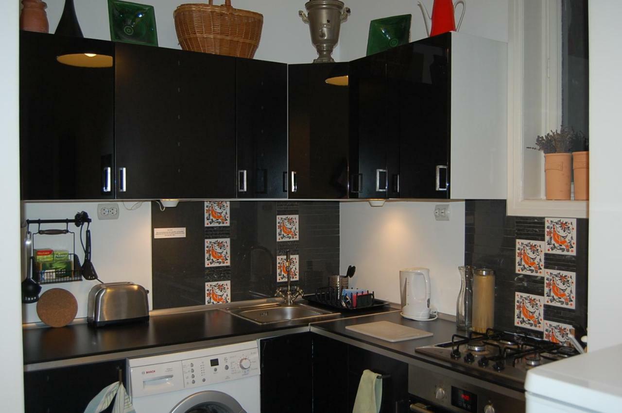 Apartment 3 Bedrooms Suite, 2 Bathrooms, Balcony At Opera *