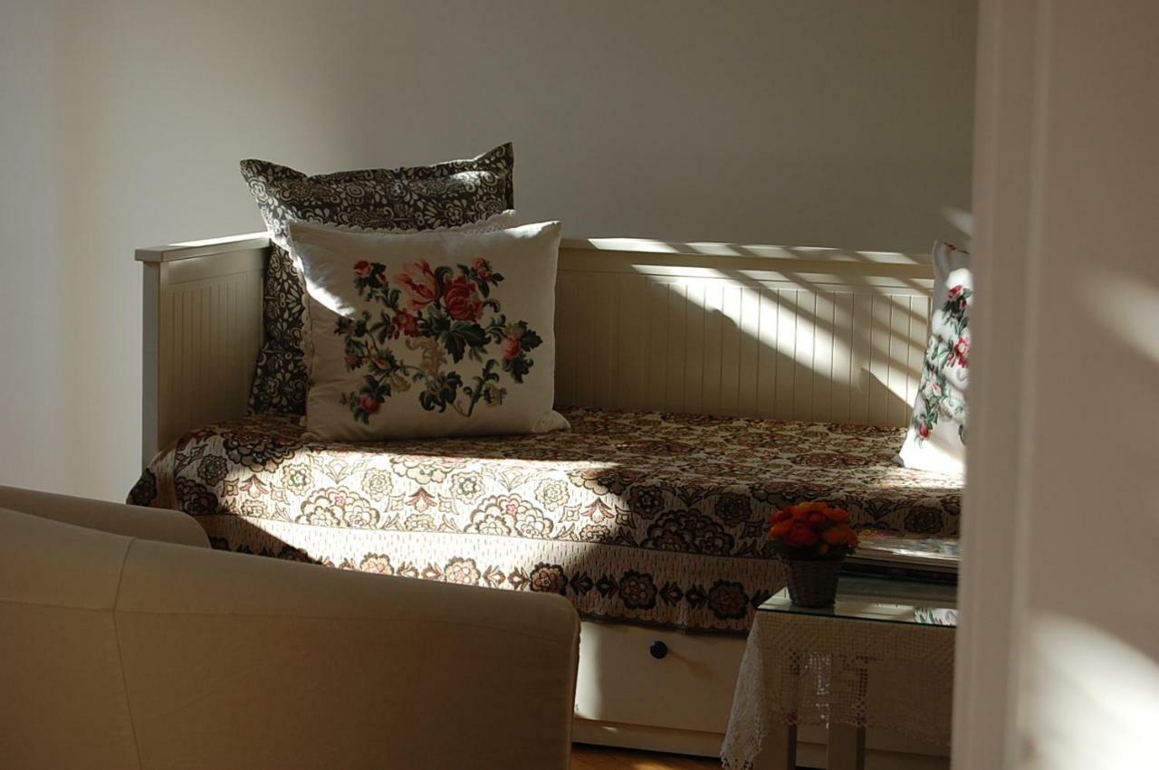3 Bedrooms Suite, 2 Bathrooms, Balcony At Opera Budapest