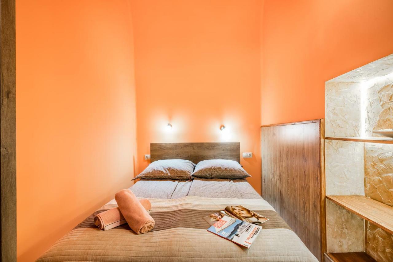 Bpr Luminous Design Apartment Budapest
