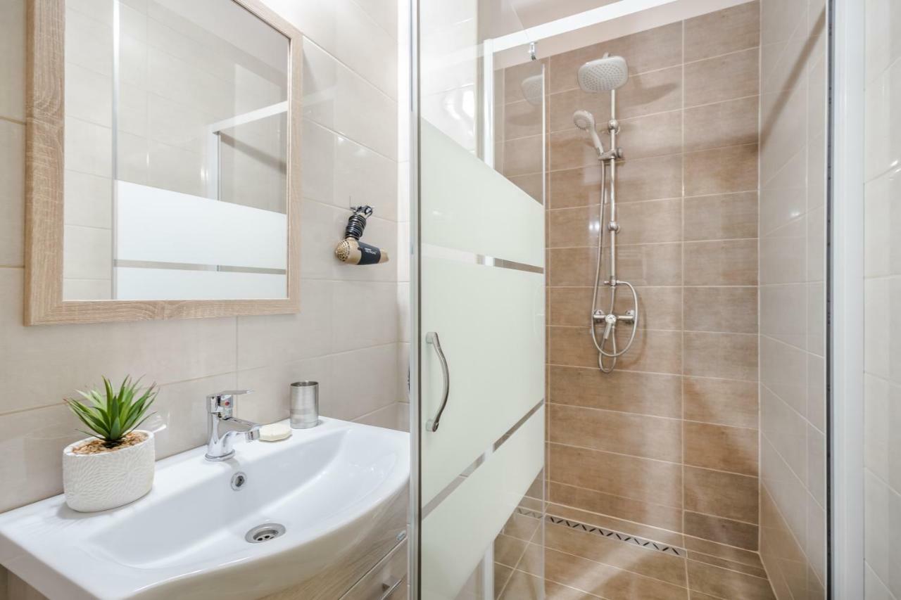 Apartment Bpr Luminous Design *