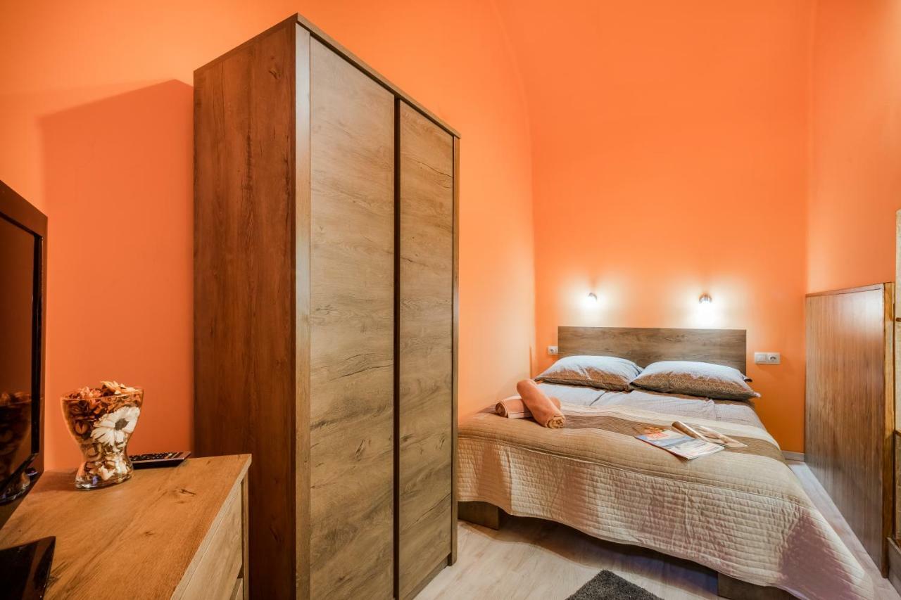 Bpr Luminous Design Budapest