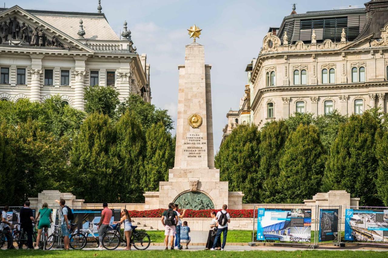 Modern 2 Bedroom With Free Airport Transfer * Budapest