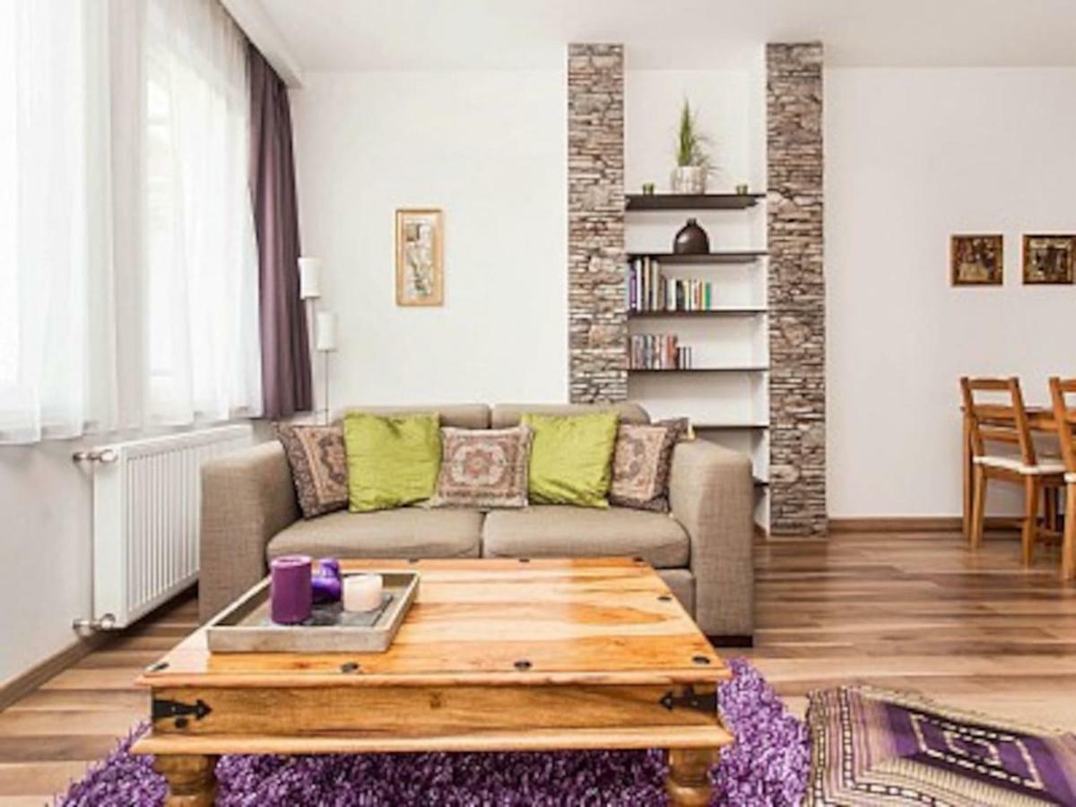 Szondi Duplex Lägenhet *