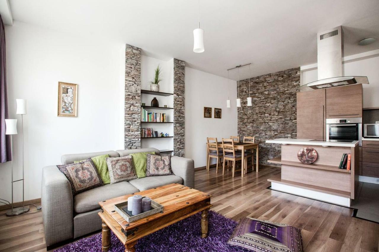 Szondi Duplex Lägenhet