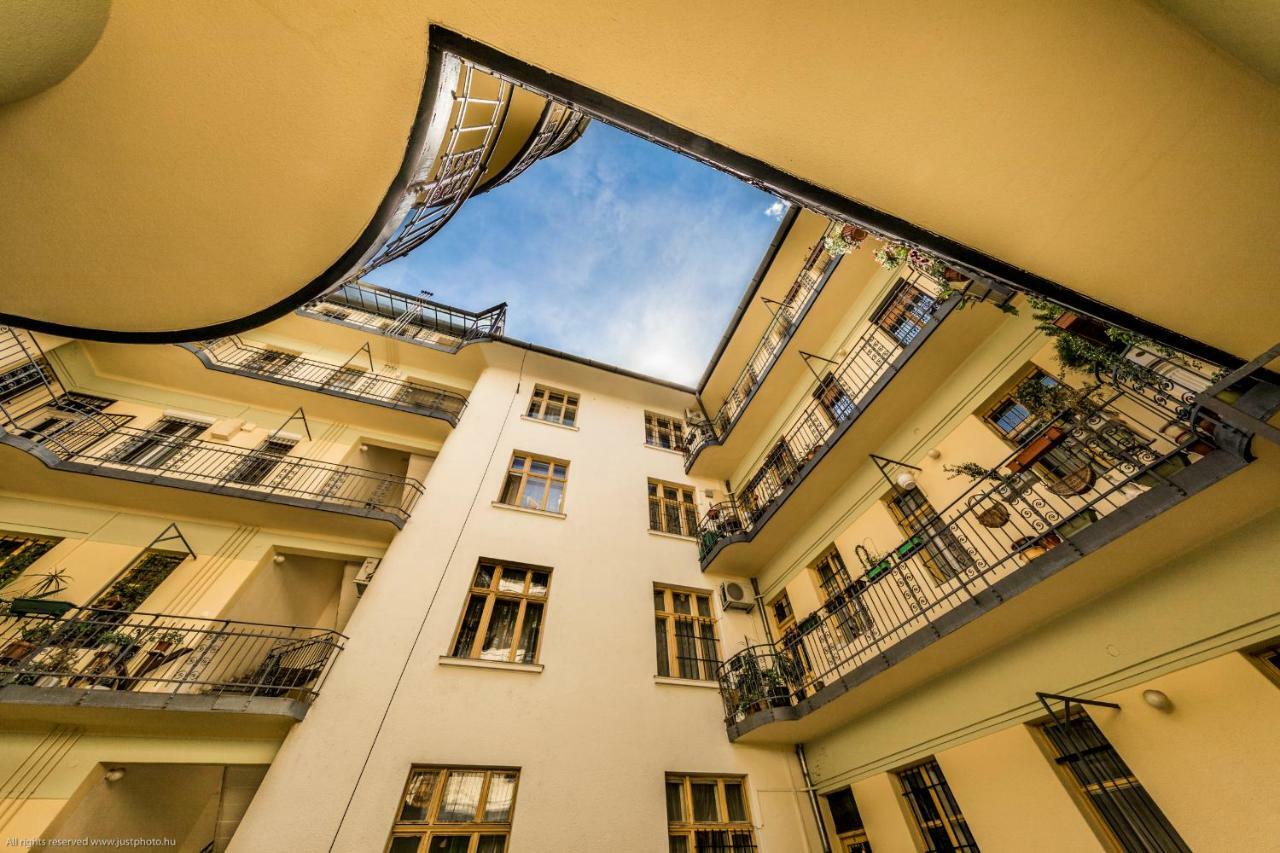 Apartment Bpr W21 Retro With Balcony Budapest