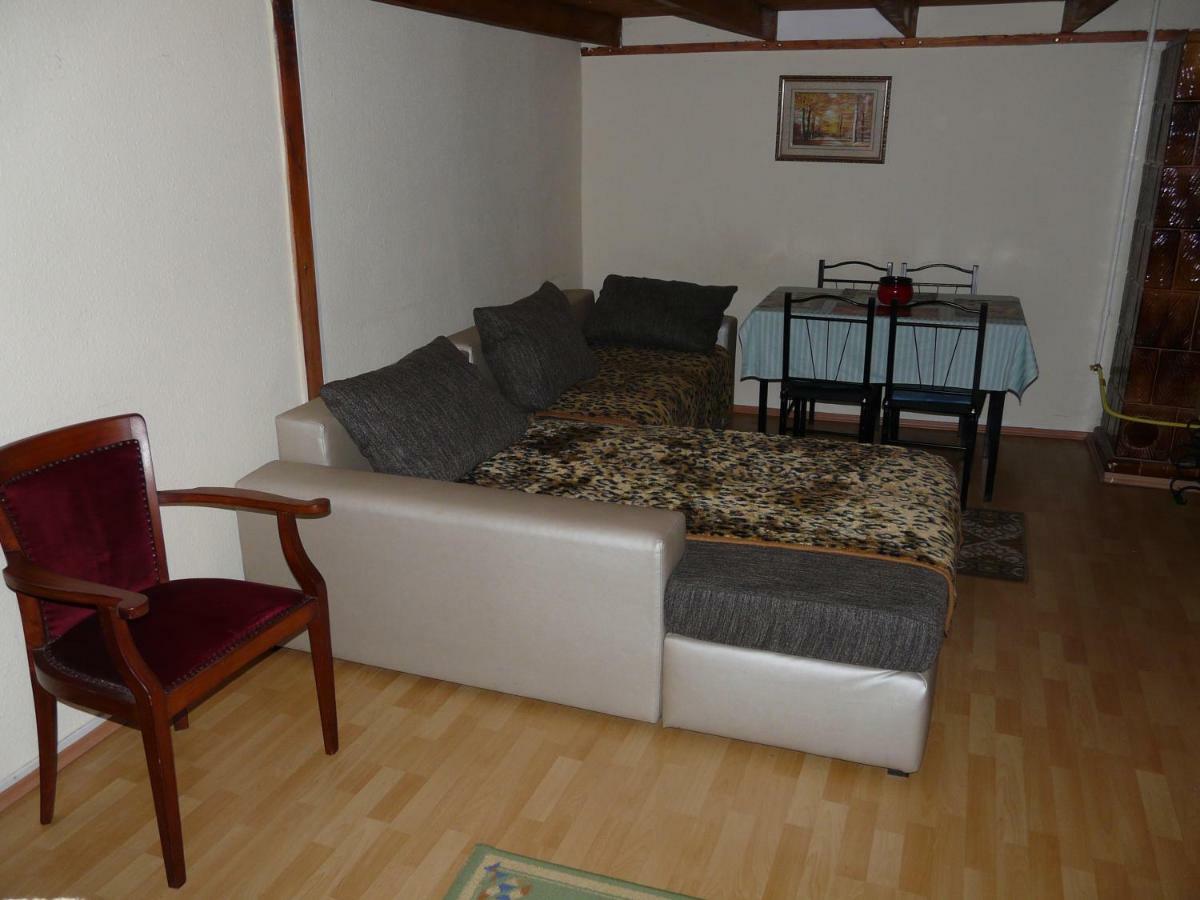 Westend & Courtyard Apartment