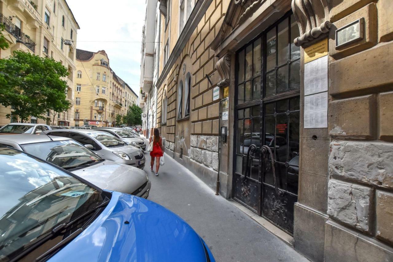 Girly Retro Flat On Romantic Boho Buda * Budapešť