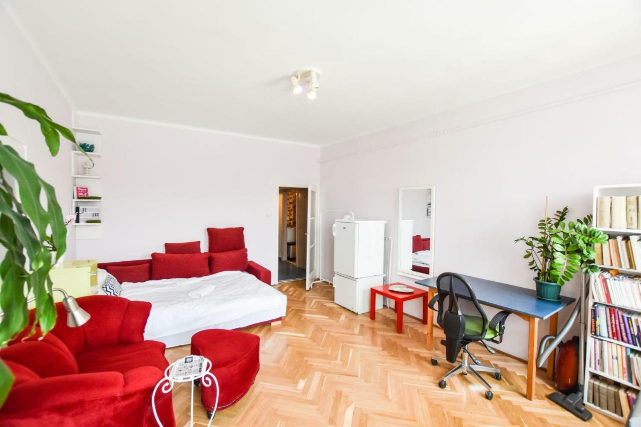 Girly Retro Flat On Romantic Boho Buda Appartamento