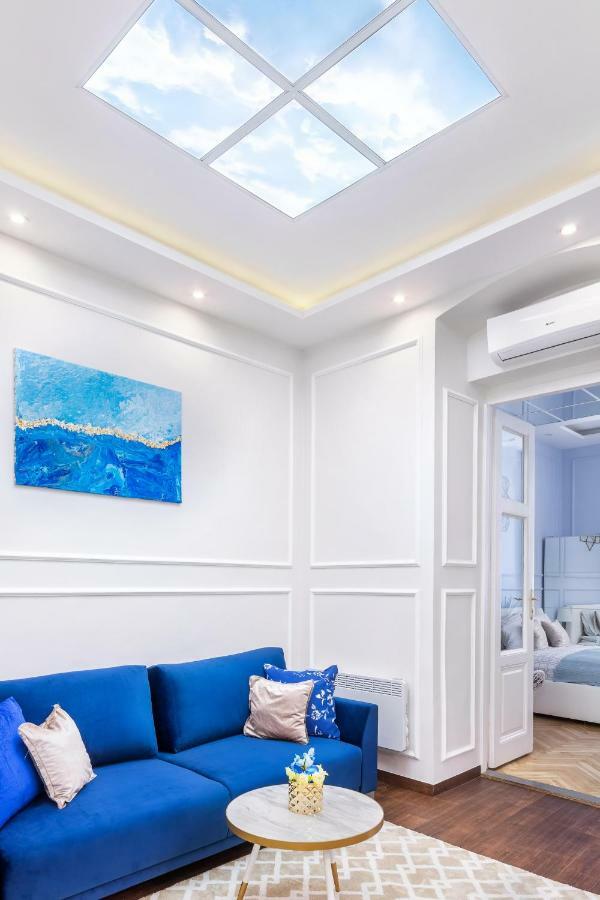 Kalvin Square Elite 4you With Sauna, Aircon, Ceiling Mirror