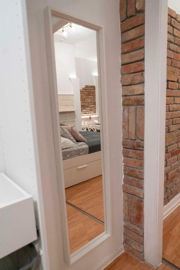 Apartment O&b *