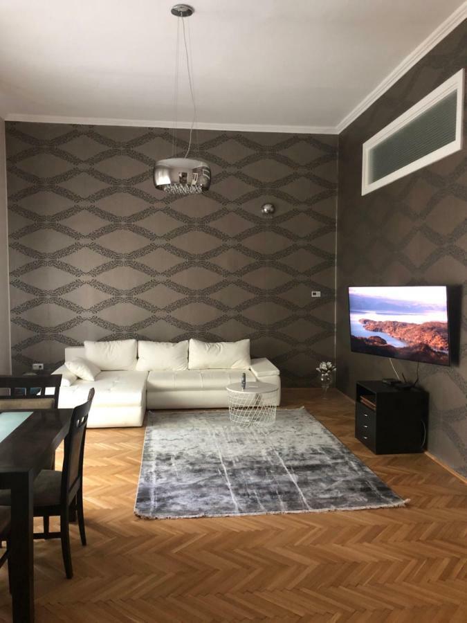 Lendvay Palace Apartamento