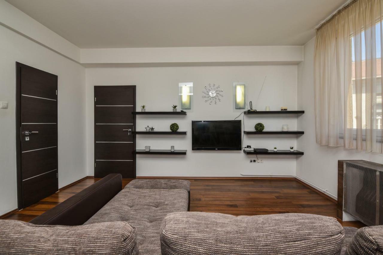 Castle With Panoramic Balcony Apartamento *