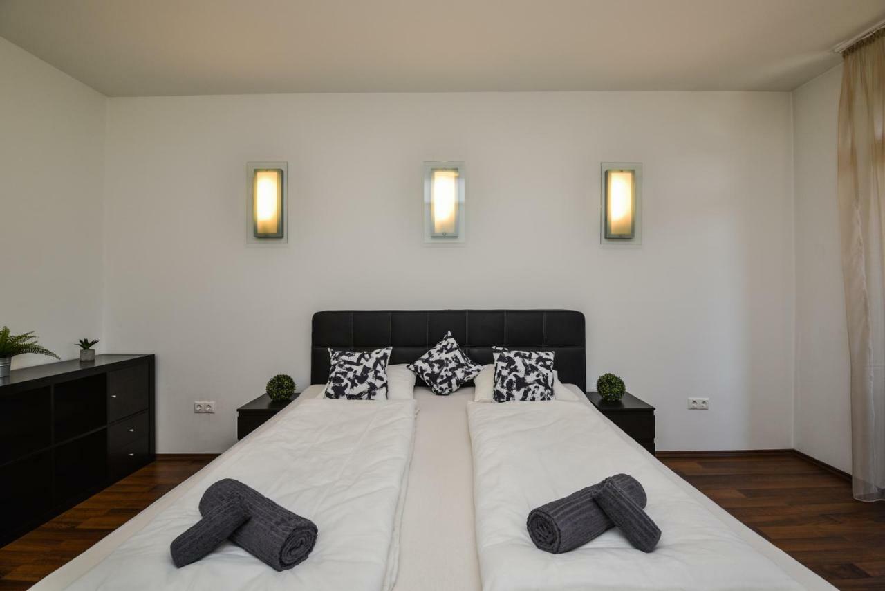 Apartment Castle With Panoramic Balcony *