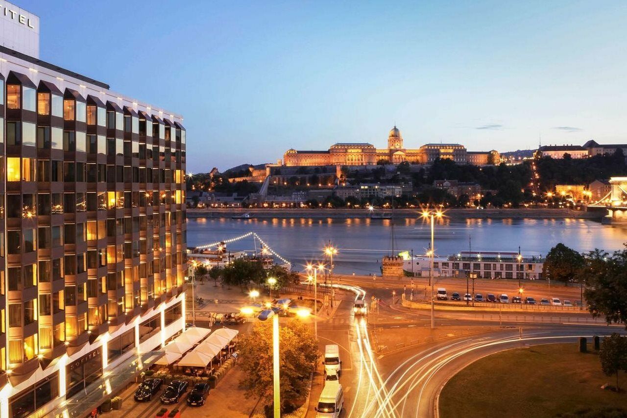 Sofitel Chain Bridge 5*