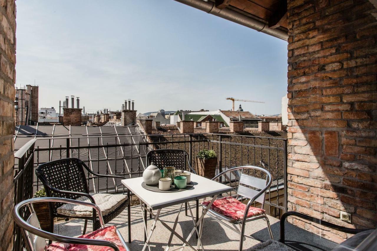 Terrace Sky Lounge