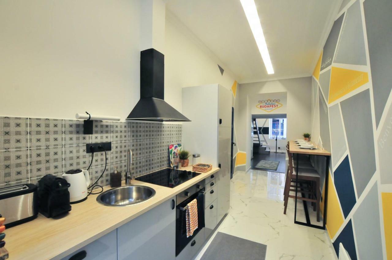 Center With Design *