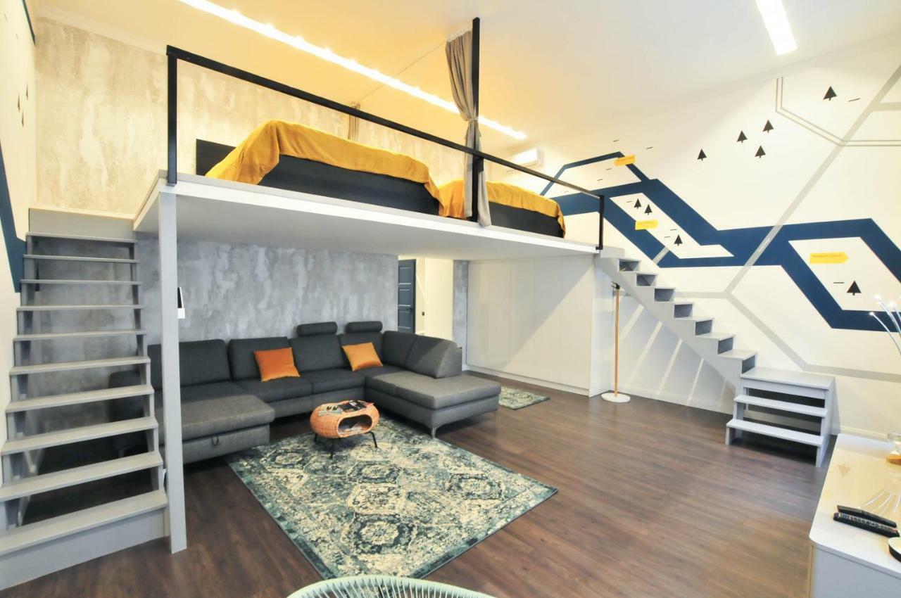 Center With Design Apartment *