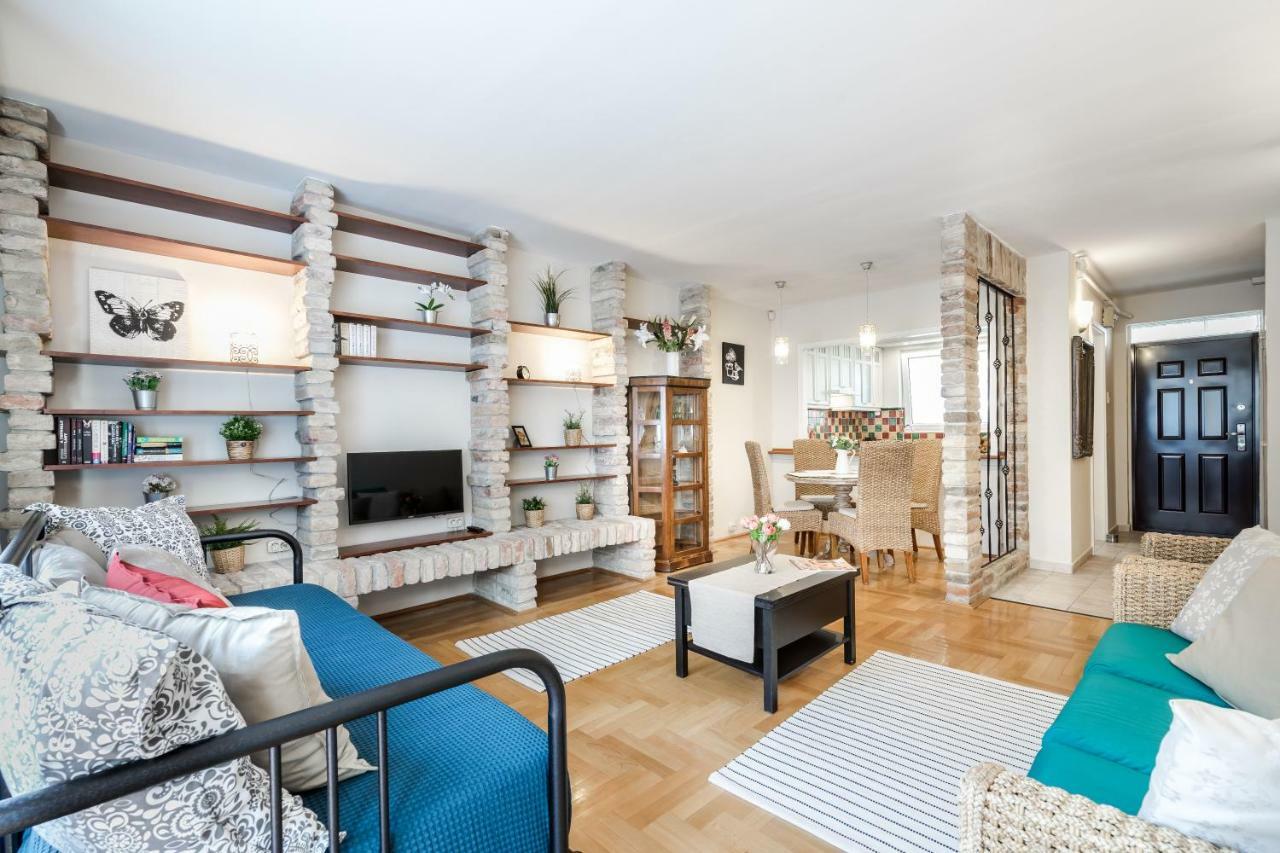 Apartmán Bpr Golden Corner With Balcony & A/c *