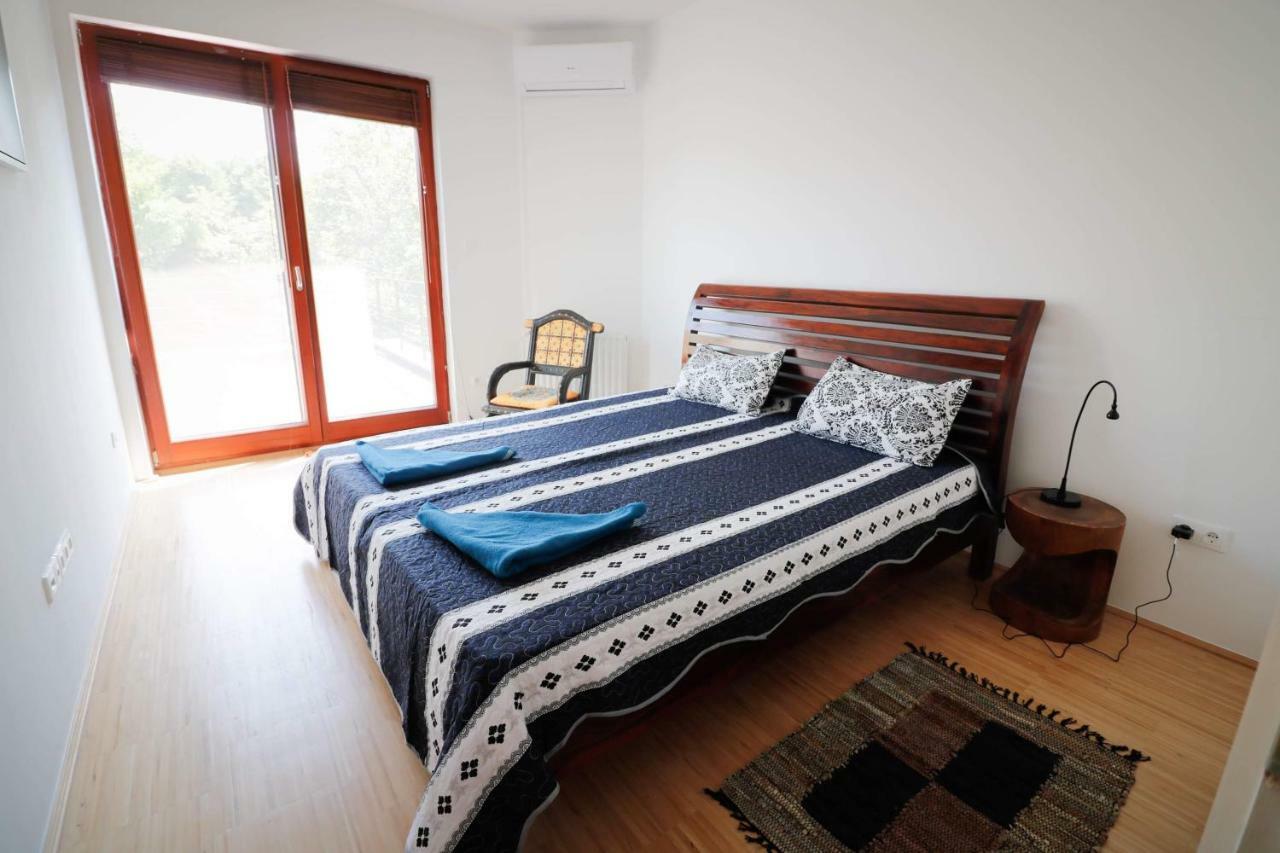 Maharaja Mountain Palace With Free Privat Parking And Garden