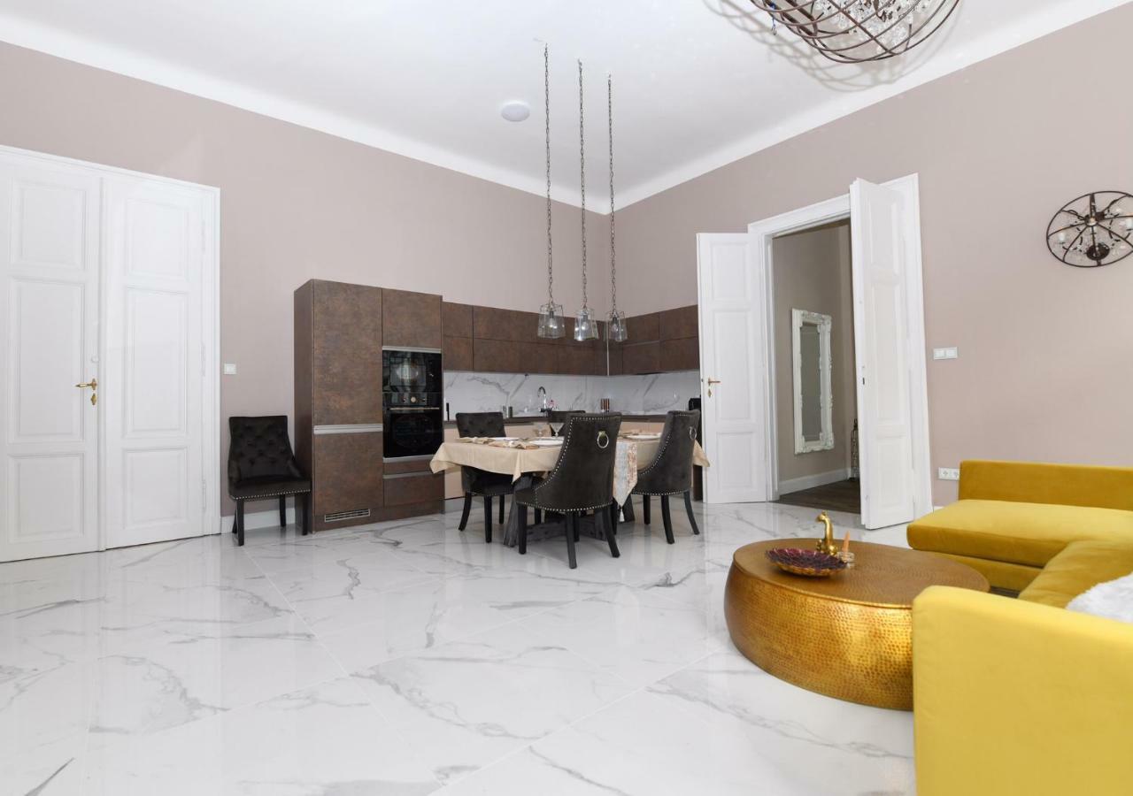 Classic Luxury With Jacuzzi & Sauna Raday Utca Apartment