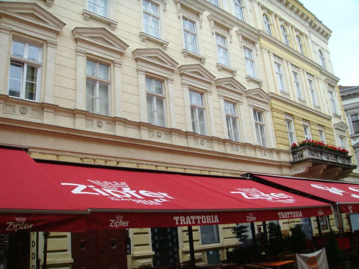 Classic Luxury With Jacuzzi & Sauna Raday Utca Budapest