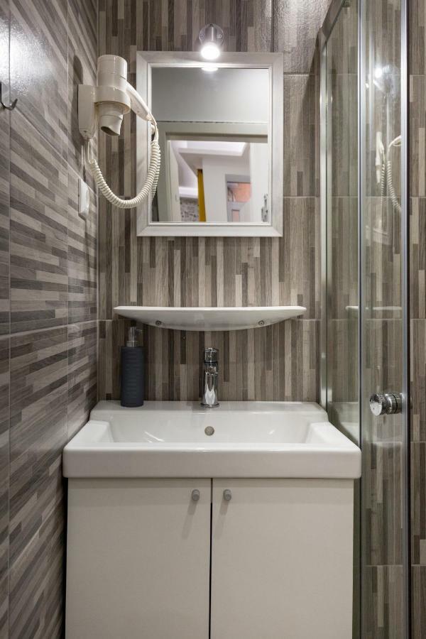 Holidays Downtown Apartment *