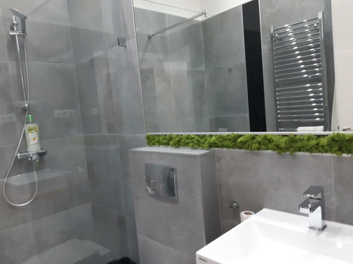 Modern, Quiet & Cozy In The Middle Of Downtown Near Danube At Fashion Street Apartman *