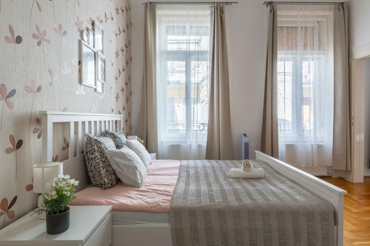 Deluxe Dream In The Center Apartment *