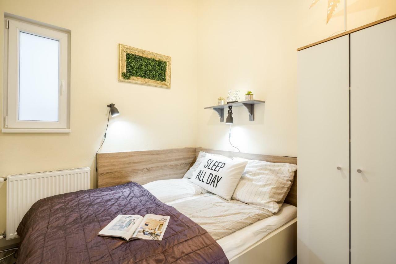 A9 Houseleek Astoria * Budapest