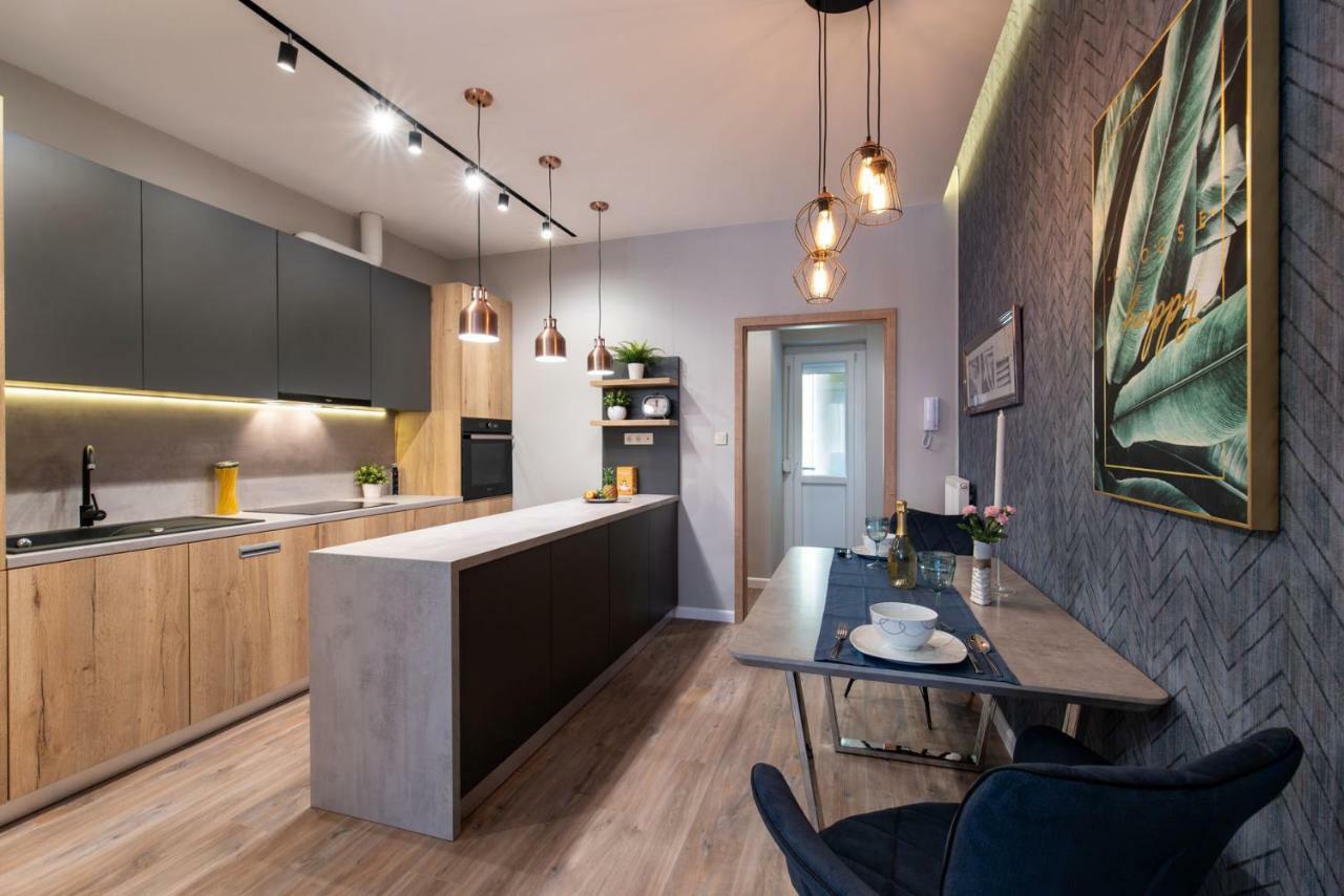 Unique D4 Apartman Apartamento