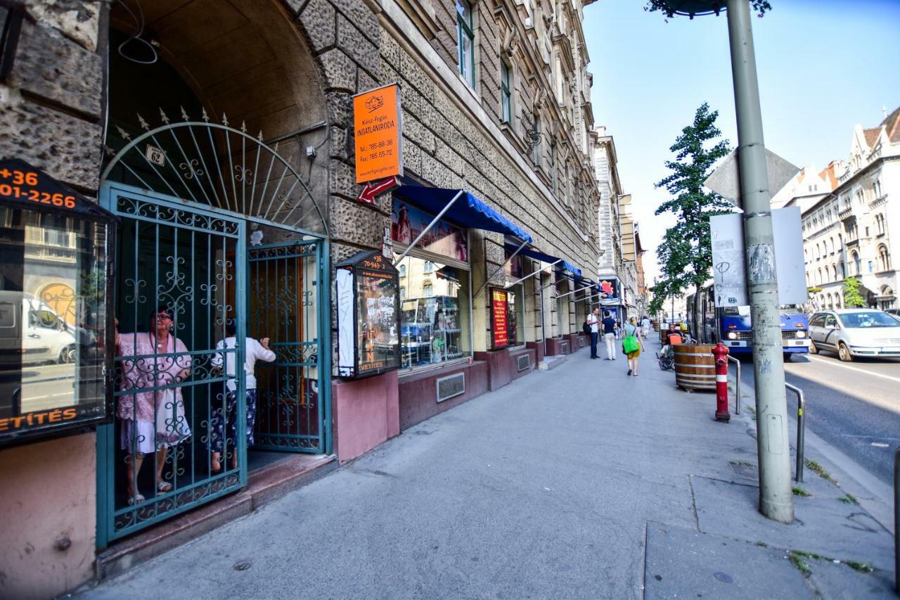 Rakoczi In The City Centre *