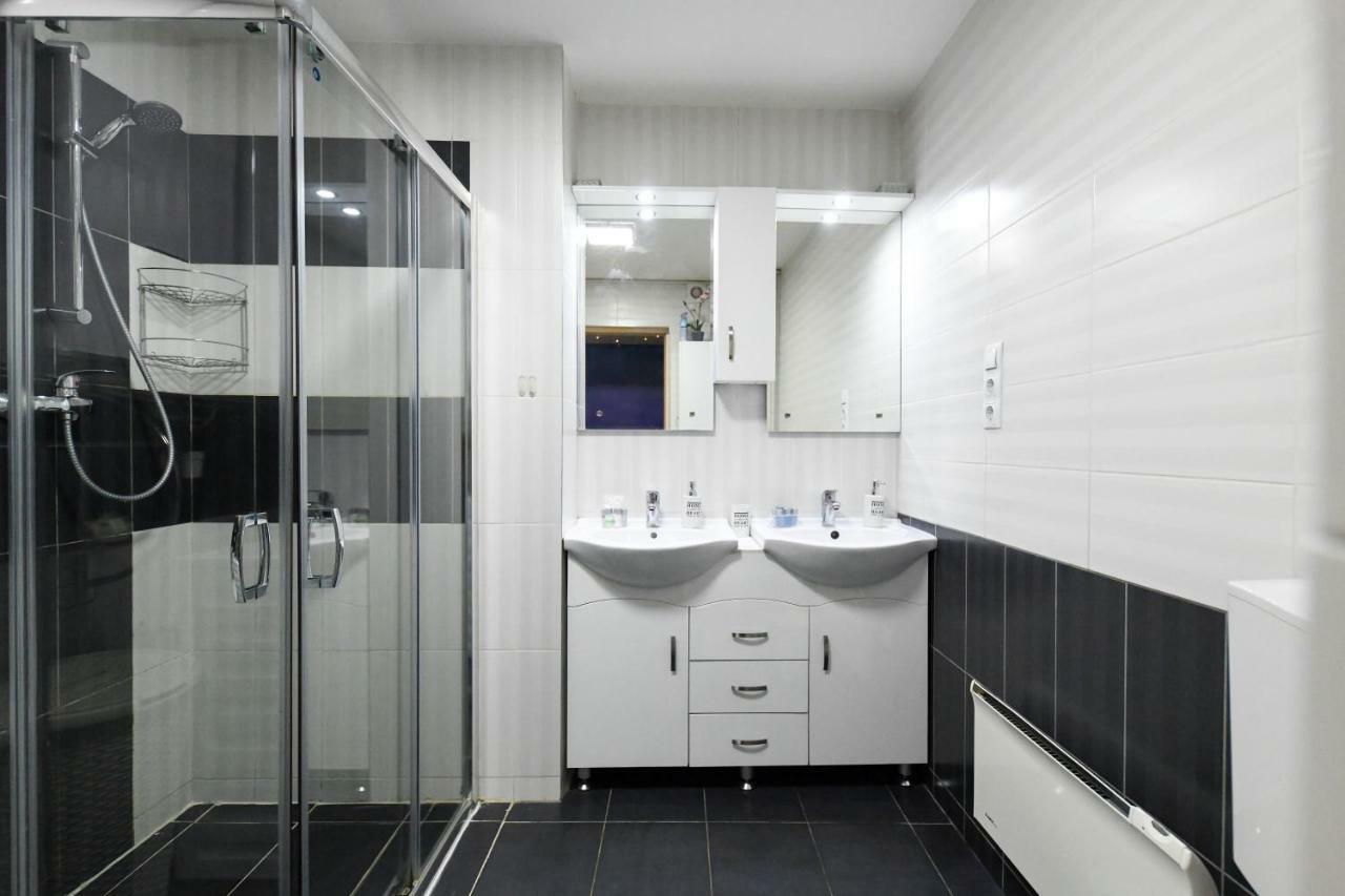 Apartamento Fireworks Rakoczi - Free Parking - 3 Bedrooms - 2 Bathrooms Budapest