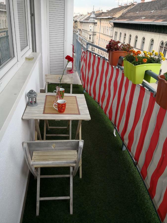 Apartament 1,5 Szobas Lakas Terasszal,koezel A Szechenyi Fuerdohoez *