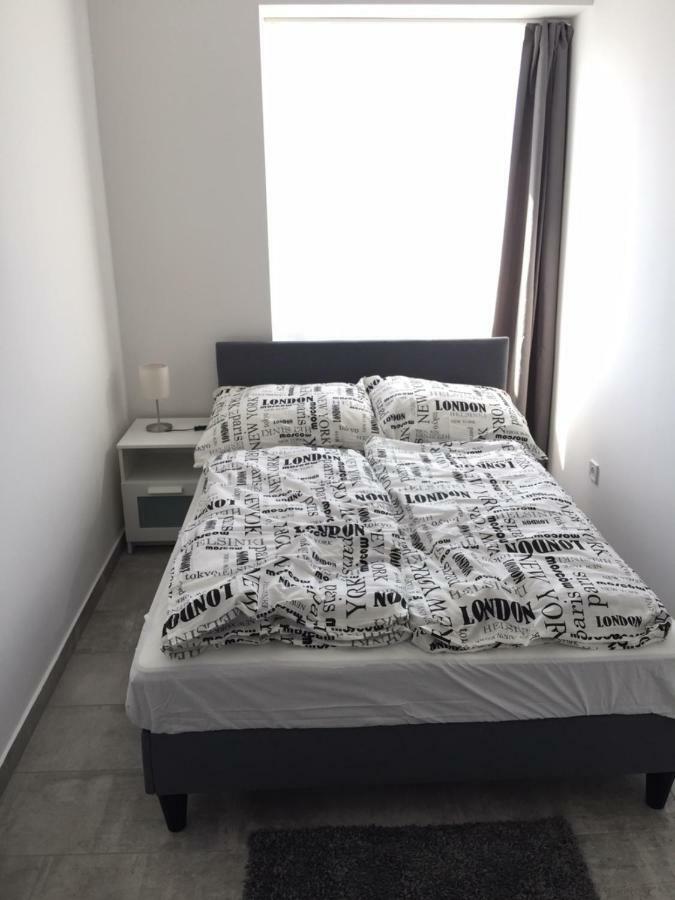 Airport Premium Apartman *