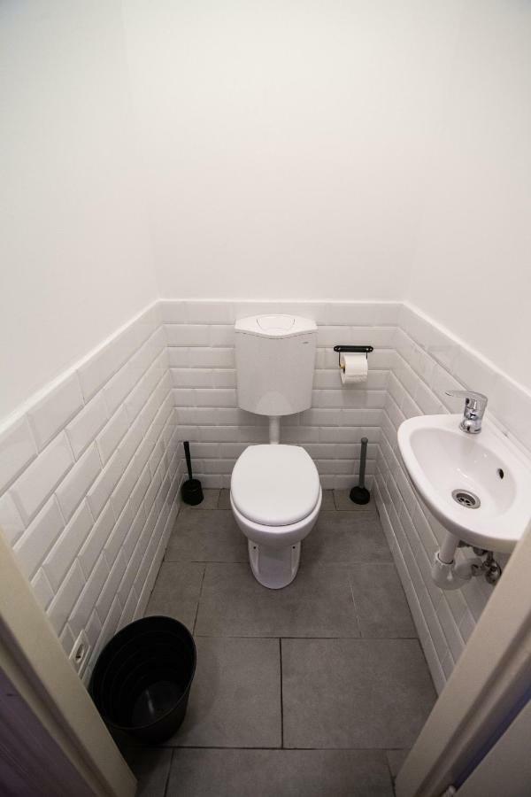 Cheerful And Cozy 2 Bedrooms 2 Bathrooms With Location Appartamento Budapest