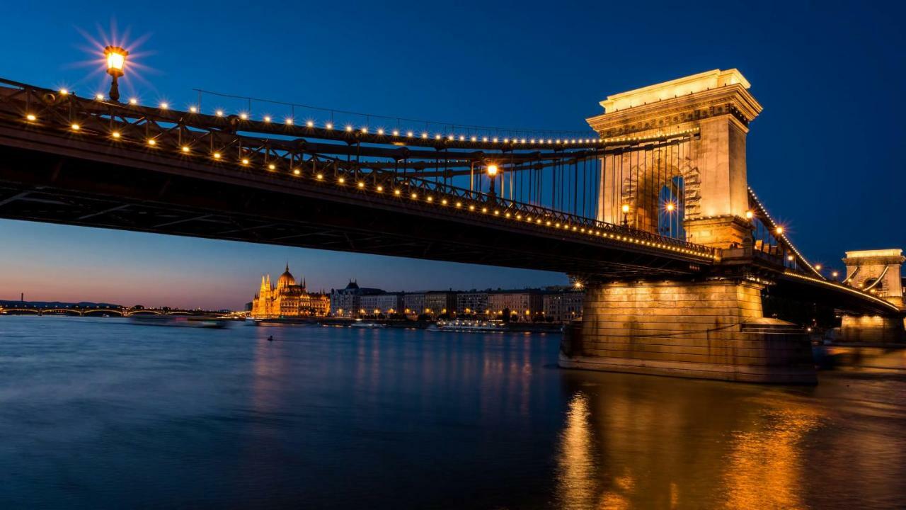 Lara Downtown Budapest