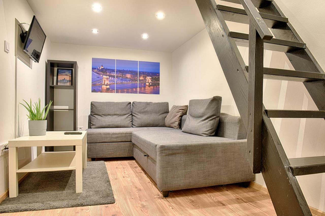 Welcome - A Studio Apt In District 7 Apartment